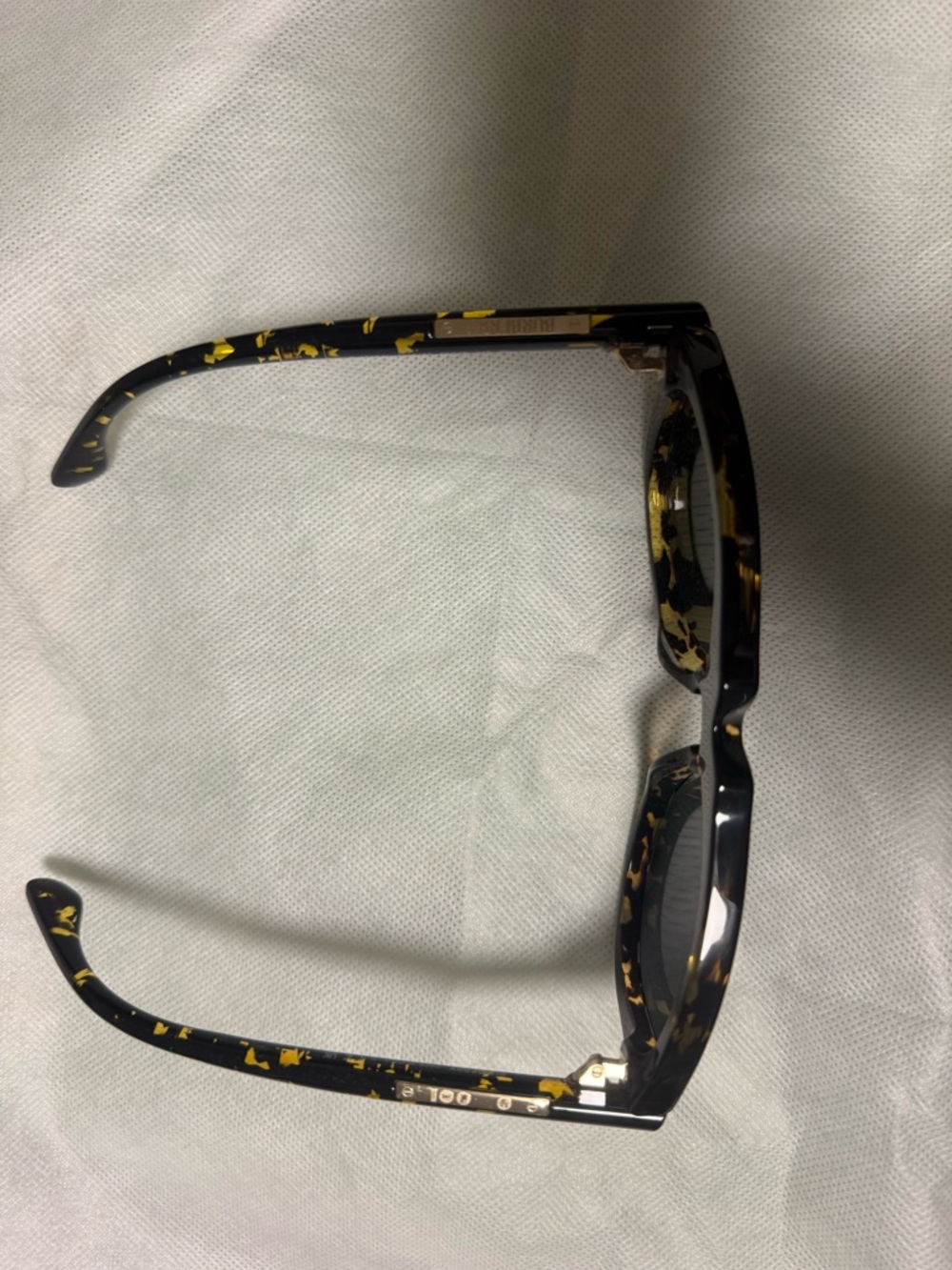 Burberry woman’s sunglasses new - Picture 4 of 10